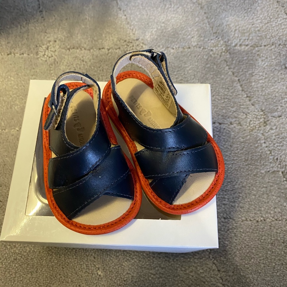 Petits Marcheurs Baby Boy Sandals size 2 infants